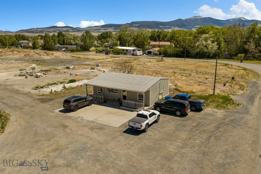 2 S Lincoln Street Whitehall MT 59759