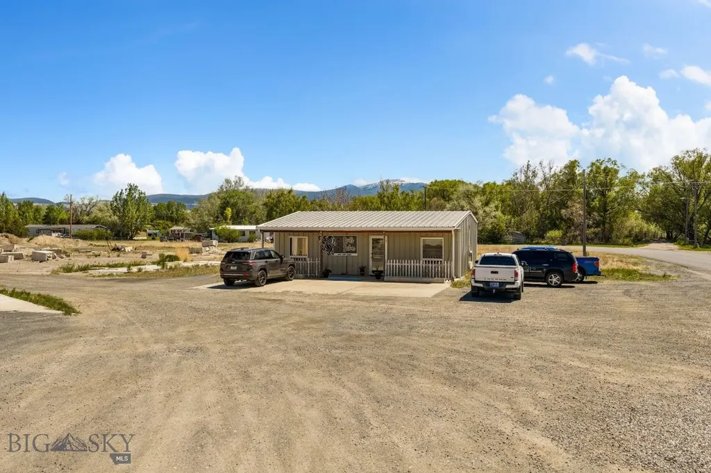2 S Lincoln Street Whitehall MT 59759