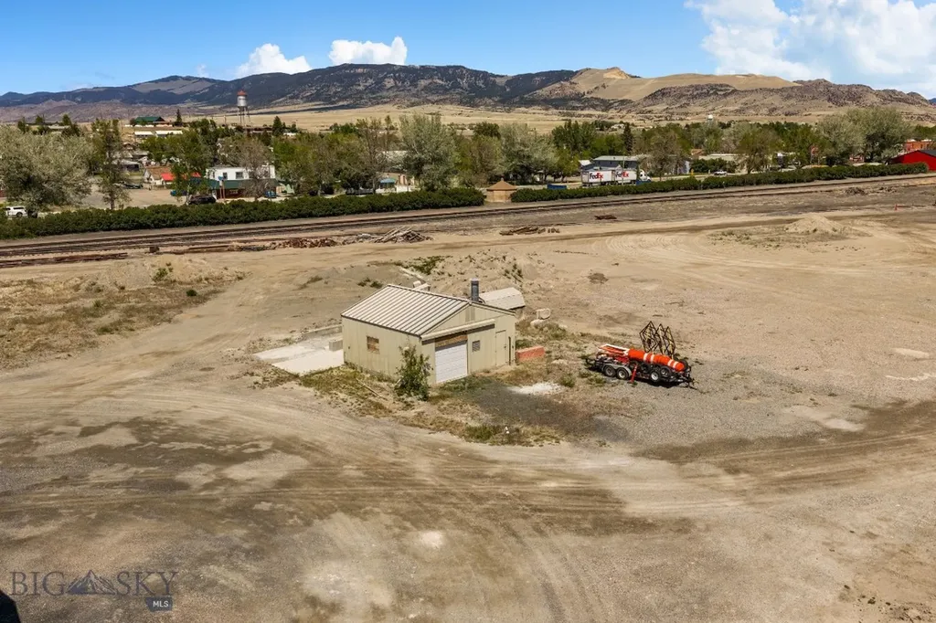 2 S Lincoln Street Whitehall MT 59759