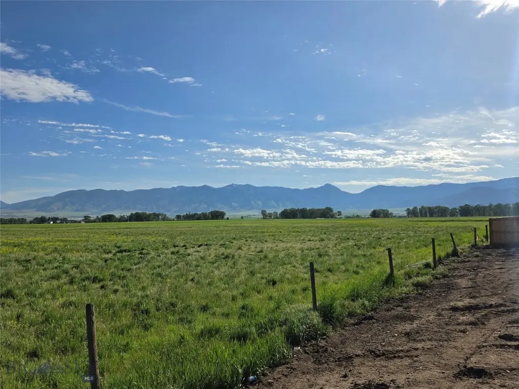 2201 Oriole Drive Belgrade MT 59714