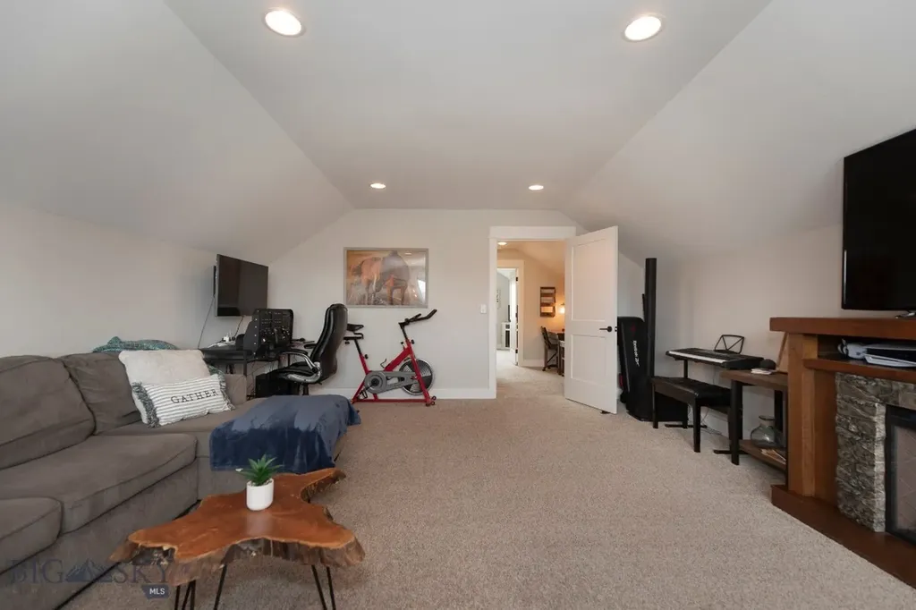 1511 Powers Boulevard Belgrade MT 59714