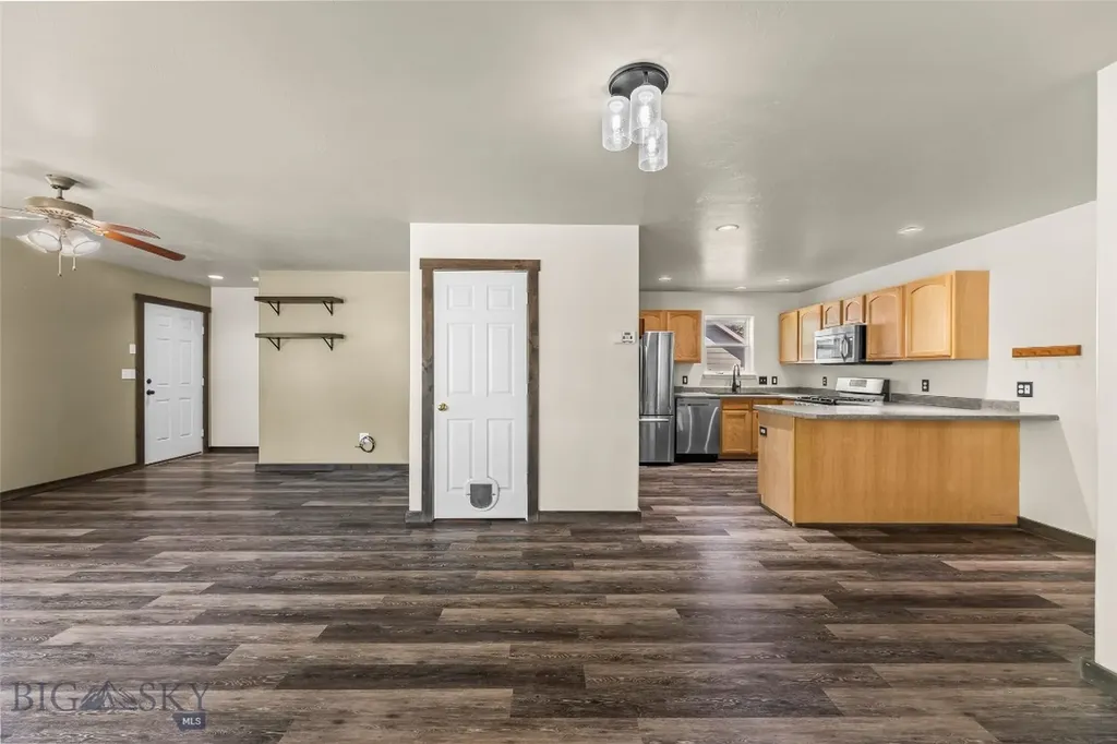 618 N River Rock Drive Belgrade MT 59714