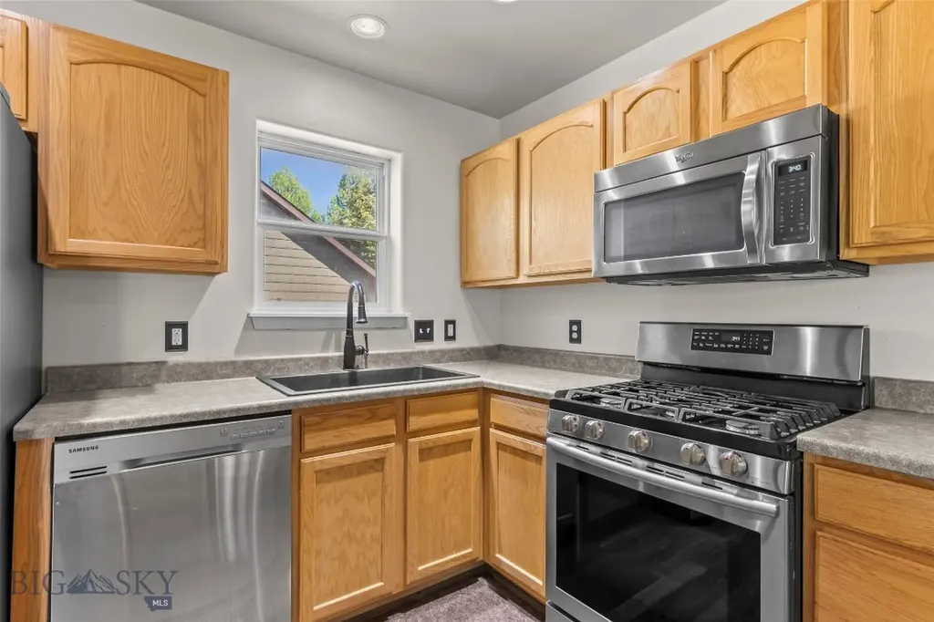 618 N River Rock Drive Belgrade MT 59714