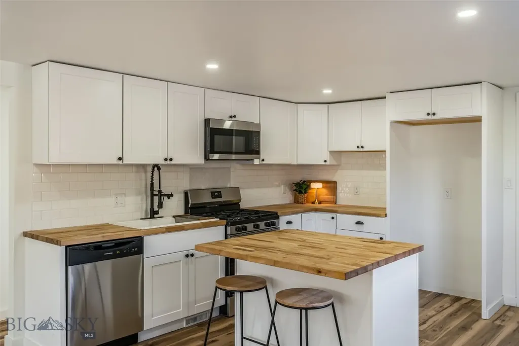 2945 Amherst Avenue Butte MT 59701