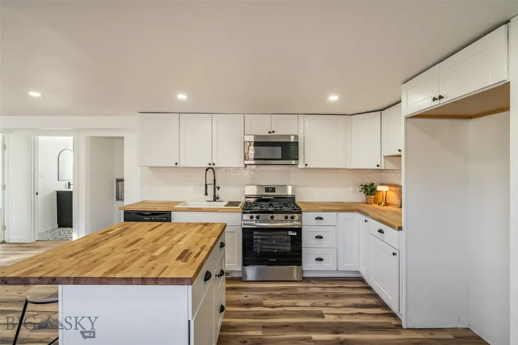 2945 Amherst Avenue Butte MT 59701