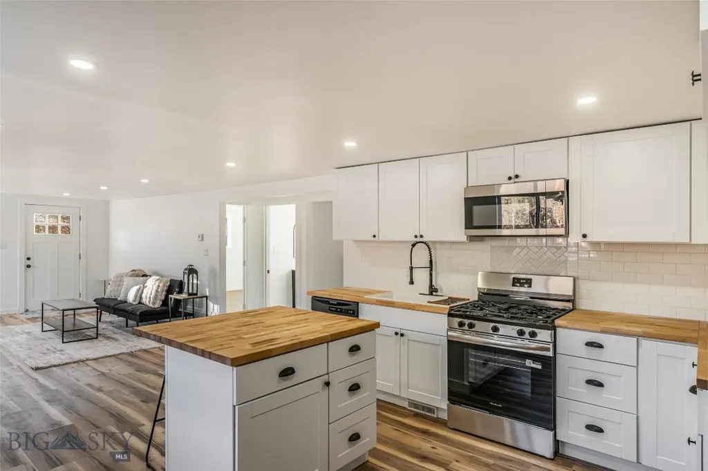 2945 Amherst Avenue Butte MT 59701