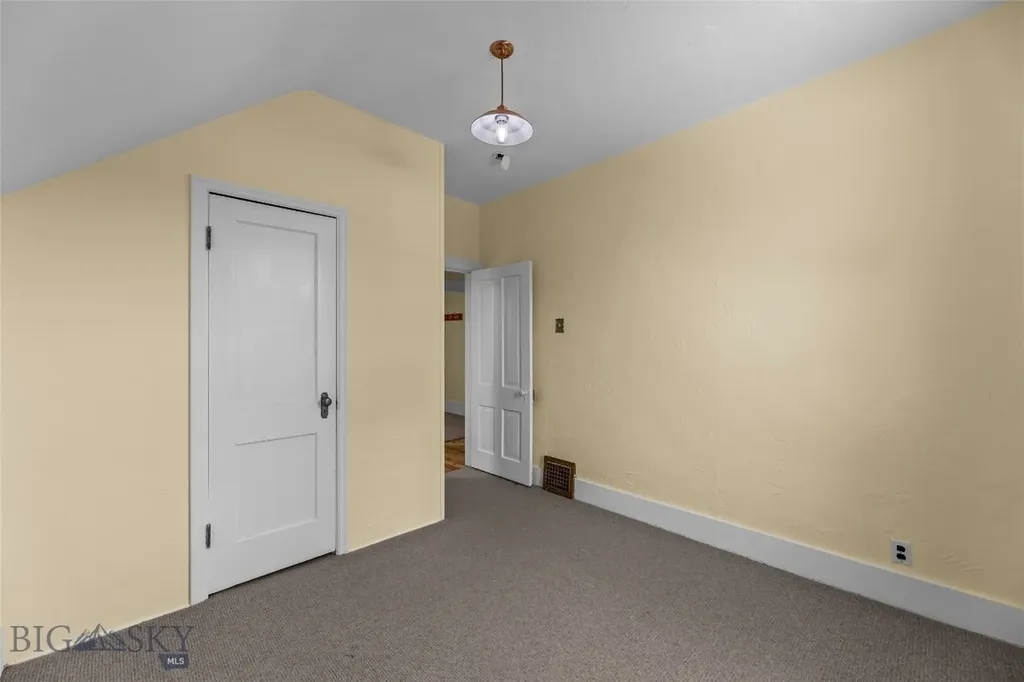 108 S 3rd Street Livingston MT 59047