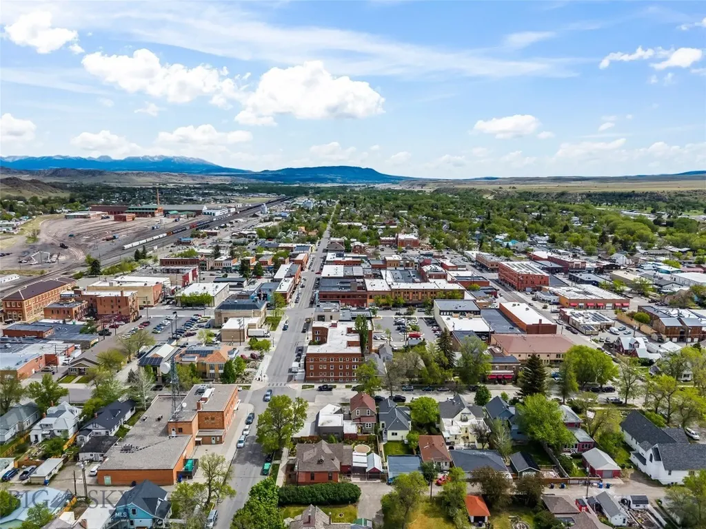 108 S 3rd Street Livingston MT 59047