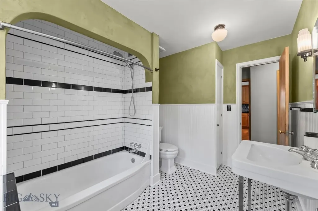 528 N 5th Street Livingston MT 59047