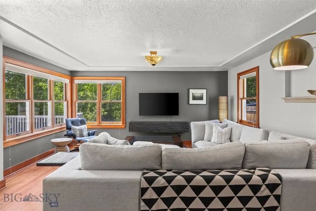 528 N 5th Street Livingston MT 59047