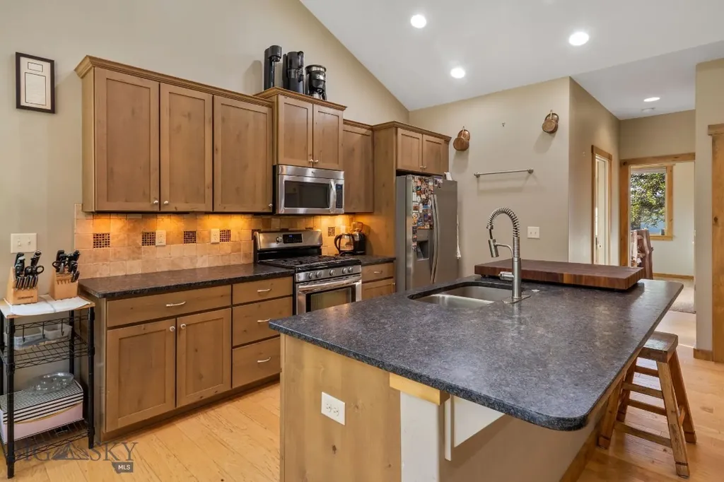 168 E Hyalite Peak Drive Bozeman MT 59718