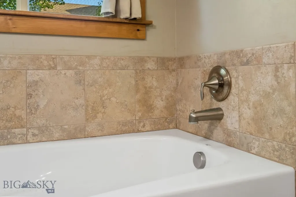 168 E Hyalite Peak Drive Bozeman MT 59718