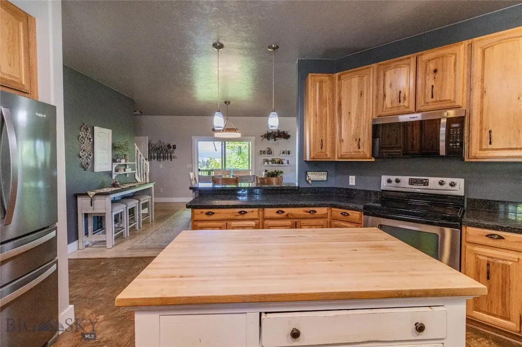 152 Shorty Way Butte MT 59701
