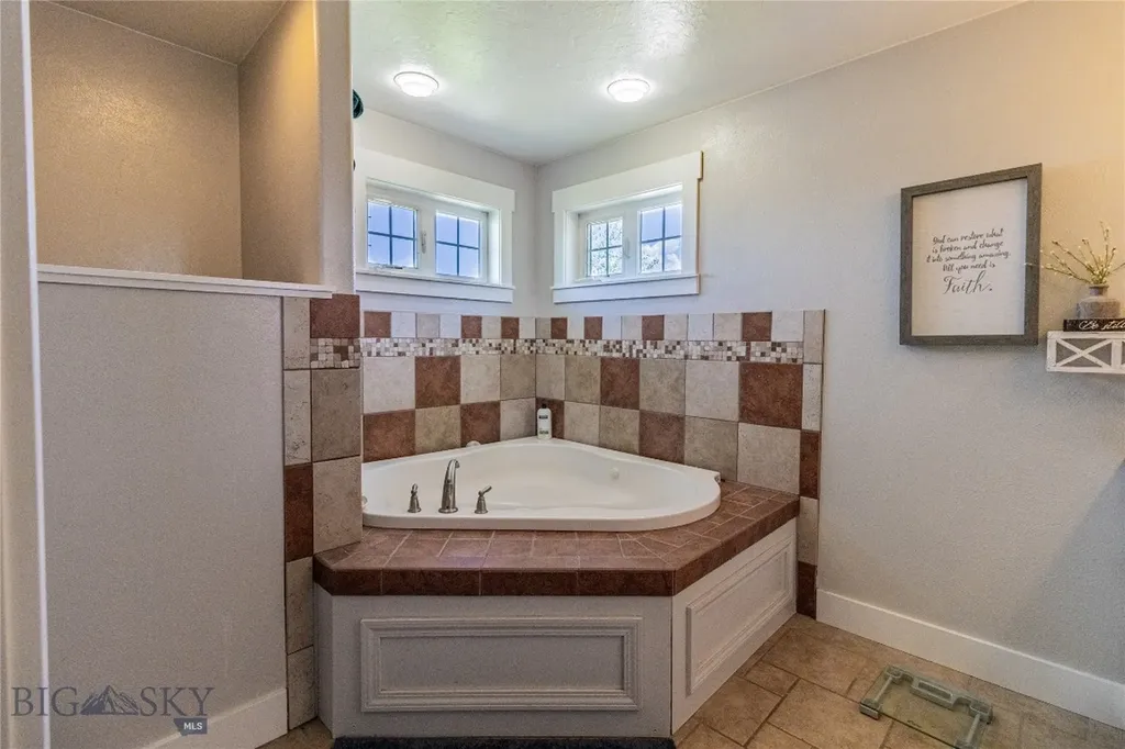 152 Shorty Way Butte MT 59701