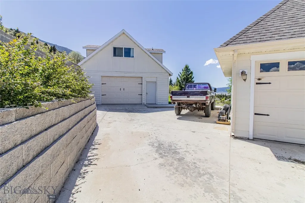 152 Shorty Way Butte MT 59701