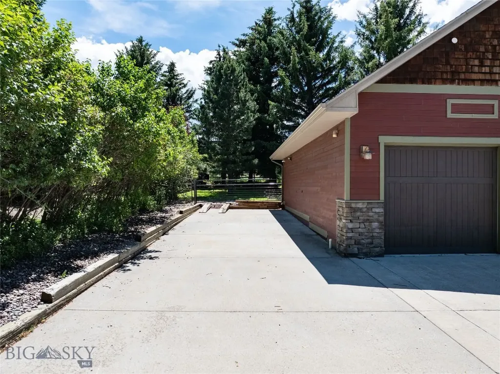78 Hitching Post Road Bozeman MT 59715