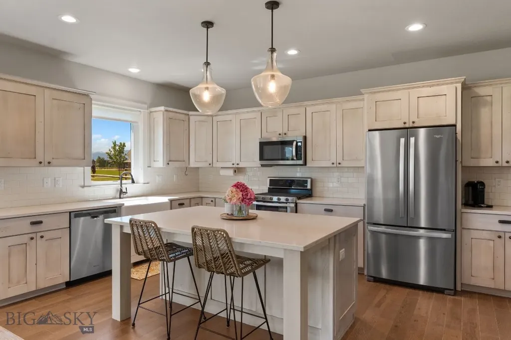 438 White Horse Loop Bozeman MT 59718