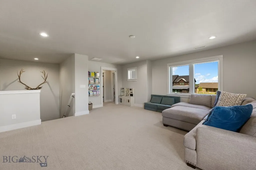 438 White Horse Loop Bozeman MT 59718