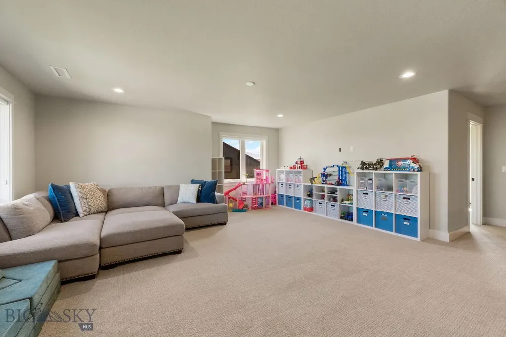 438 White Horse Loop Bozeman MT 59718