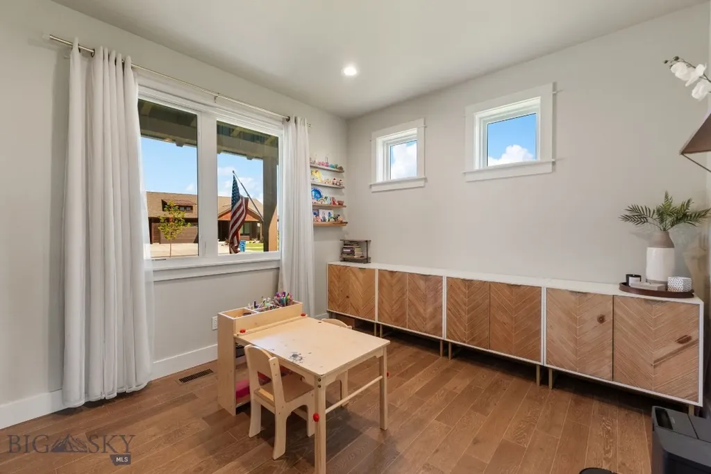 438 White Horse Loop Bozeman MT 59718