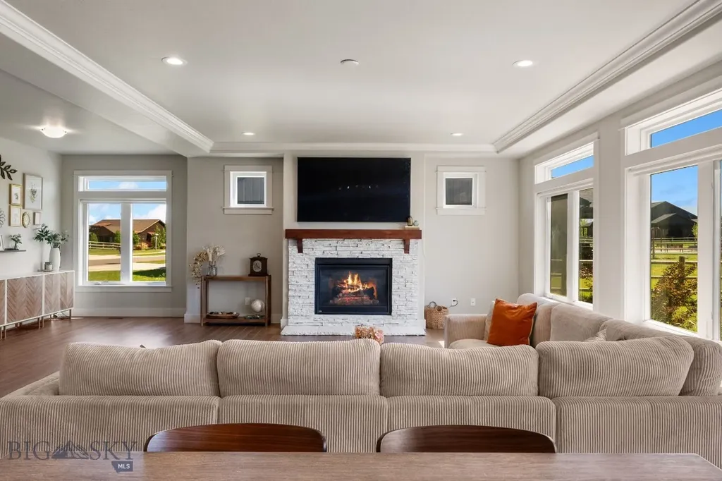 438 White Horse Loop Bozeman MT 59718