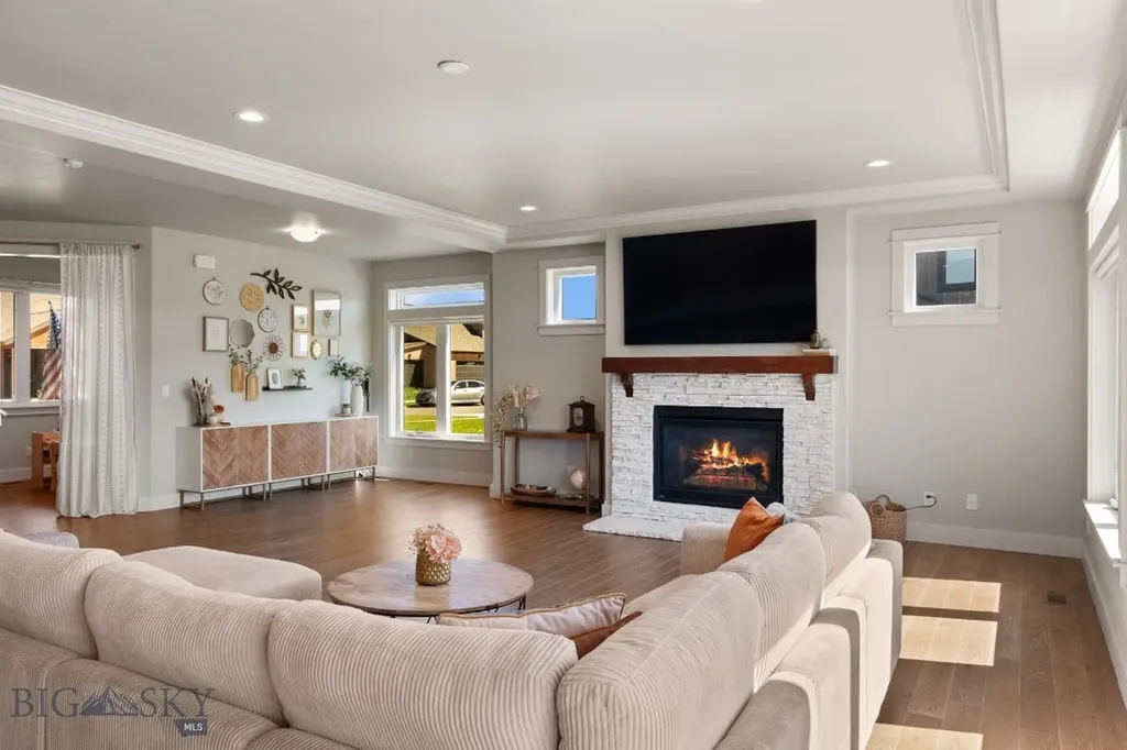 438 White Horse Loop Bozeman MT 59718