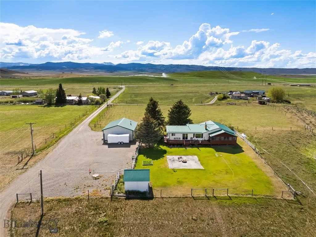 21 Mcpherson Lane Wilsall MT 59086