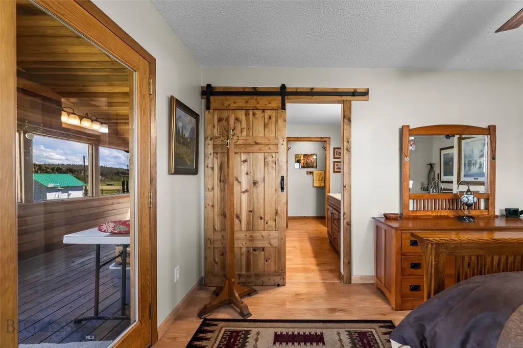 21 Mcpherson Lane Wilsall MT 59086