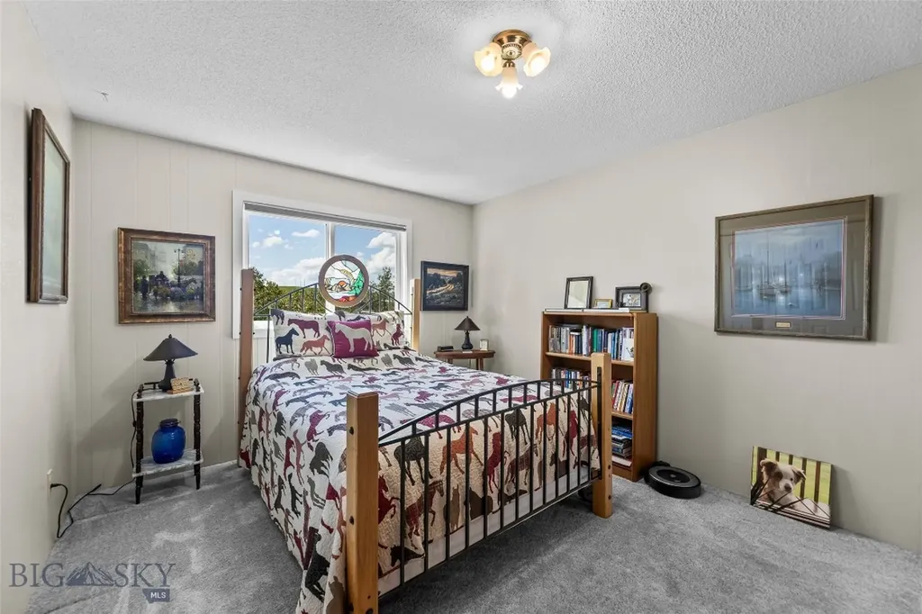 21 Mcpherson Lane Wilsall MT 59086