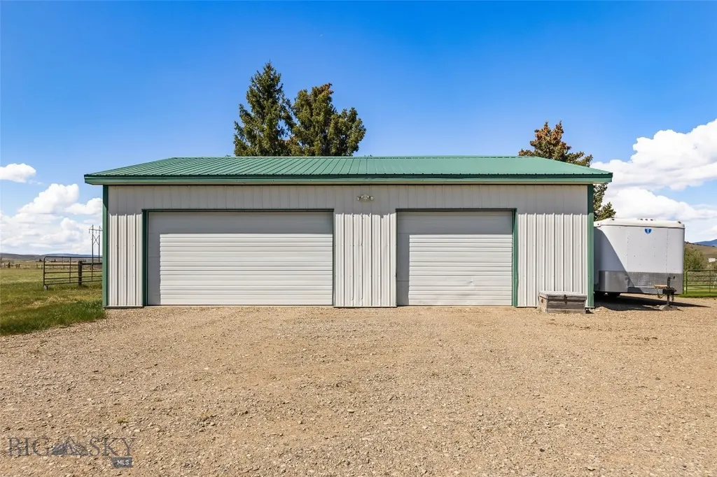 21 Mcpherson Lane Wilsall MT 59086