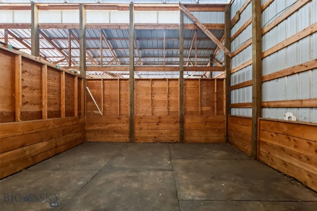 21 Mcpherson Lane Wilsall MT 59086