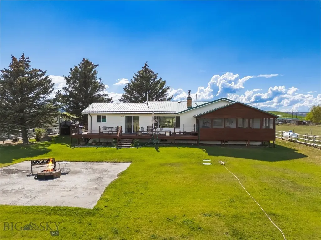 21 Mcpherson Lane Wilsall MT 59086