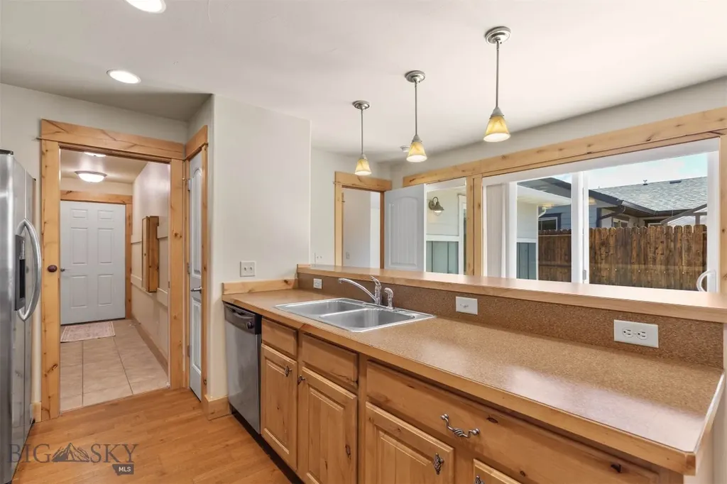 986 Flanders Creek Bozeman MT 59718