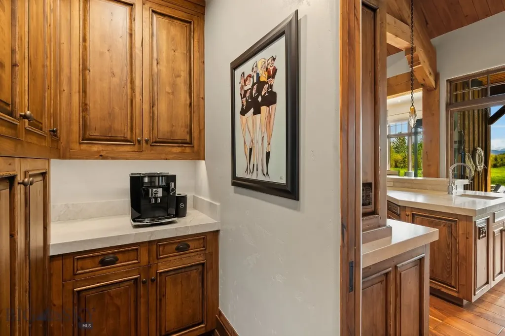 100 Farm View Lane Bozeman MT 59715