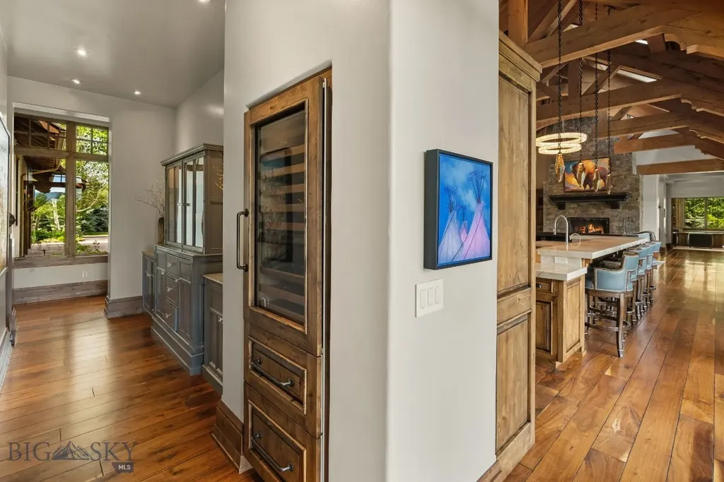100 Farm View Lane Bozeman MT 59715