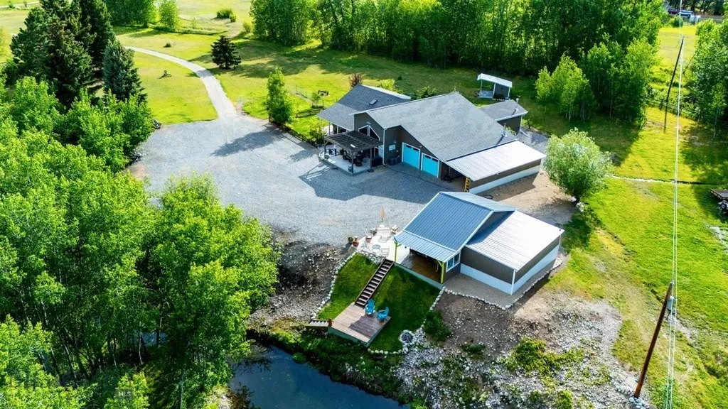 7734 Us Highway 212 Roberts MT 59070