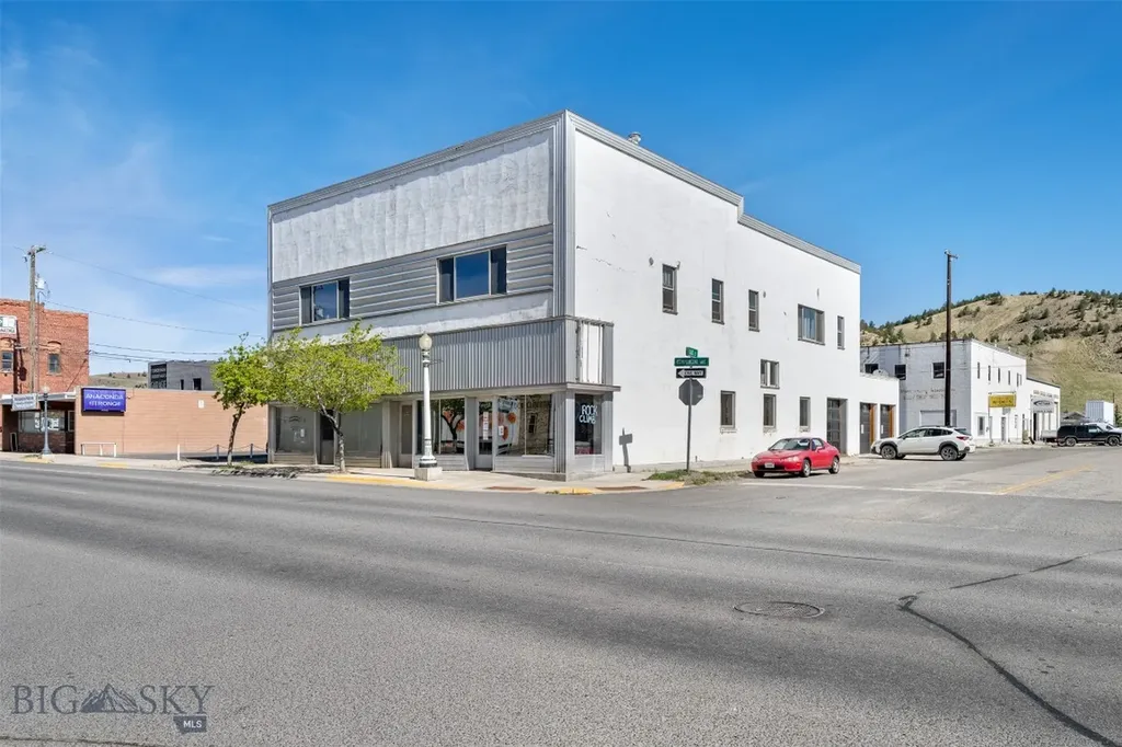 124 E Commercial Avenue Anaconda MT 59711