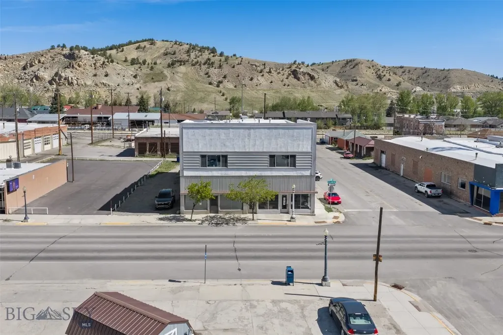 124 E Commercial Avenue Anaconda MT 59711