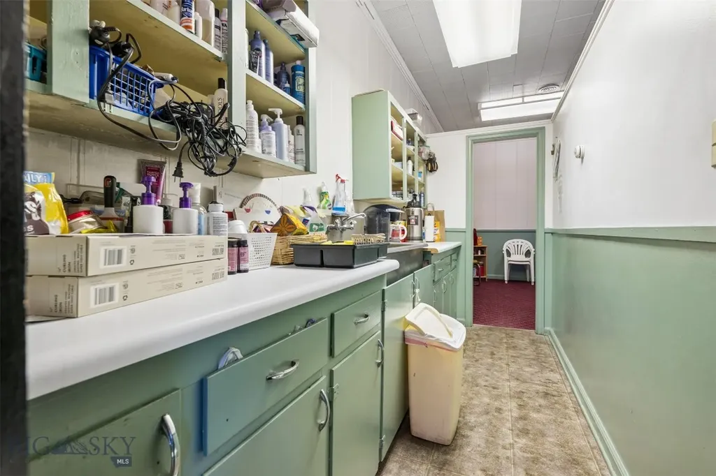 124 E Commercial Avenue Anaconda MT 59711