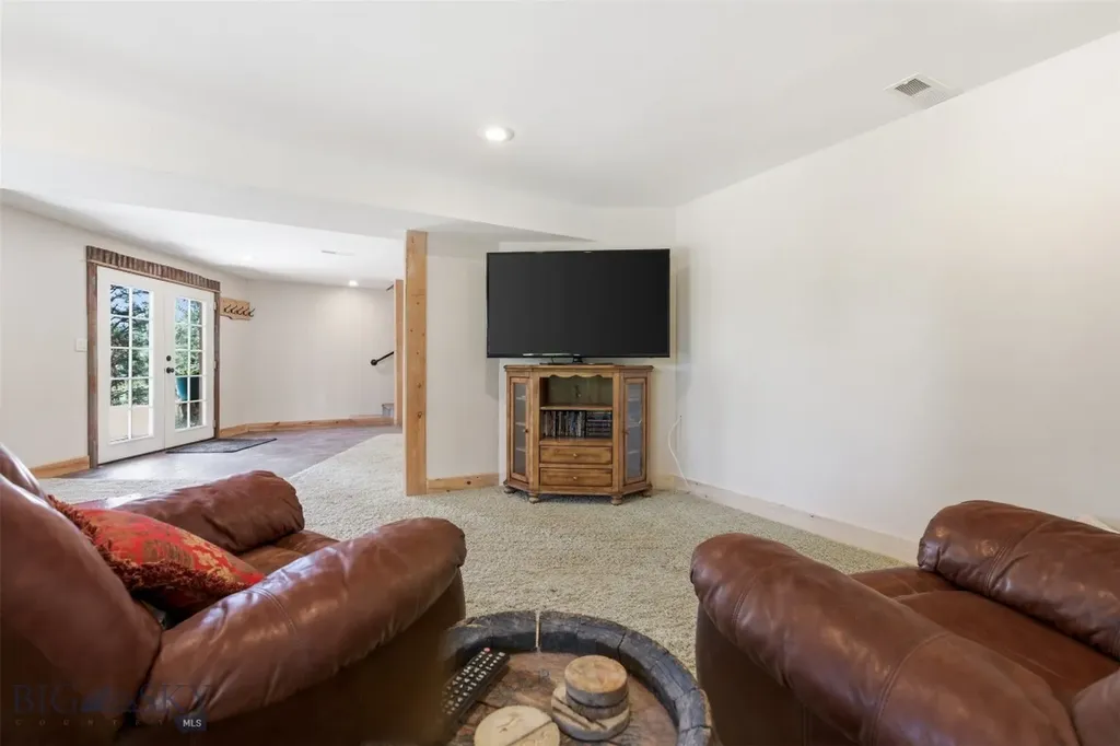 24 Forrest Jefferson City MT 59638