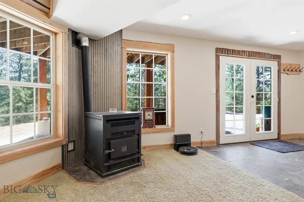 24 Forrest Jefferson City MT 59638