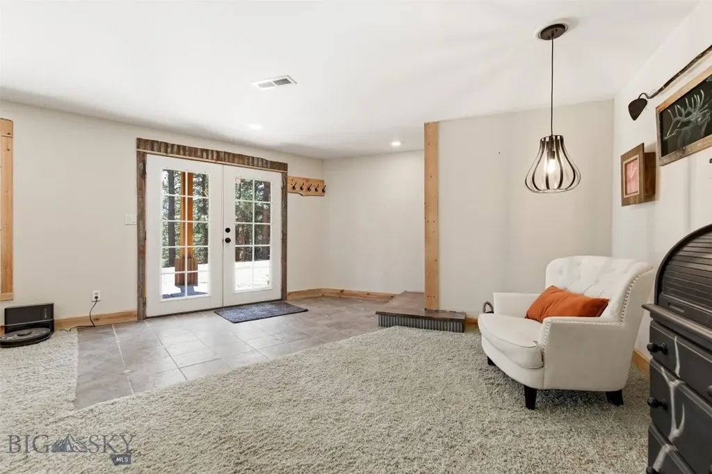 24 Forrest Jefferson City MT 59638