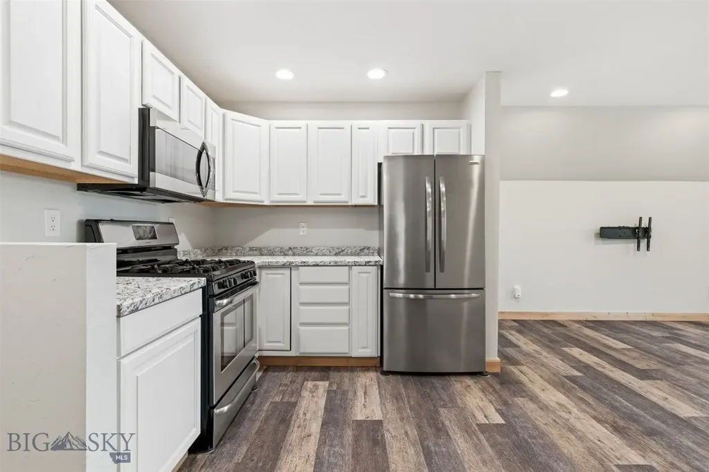 24 Forrest Jefferson City MT 59638
