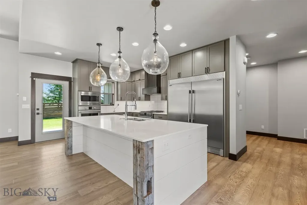 1410 Ryun Sun Way Bozeman MT 59718