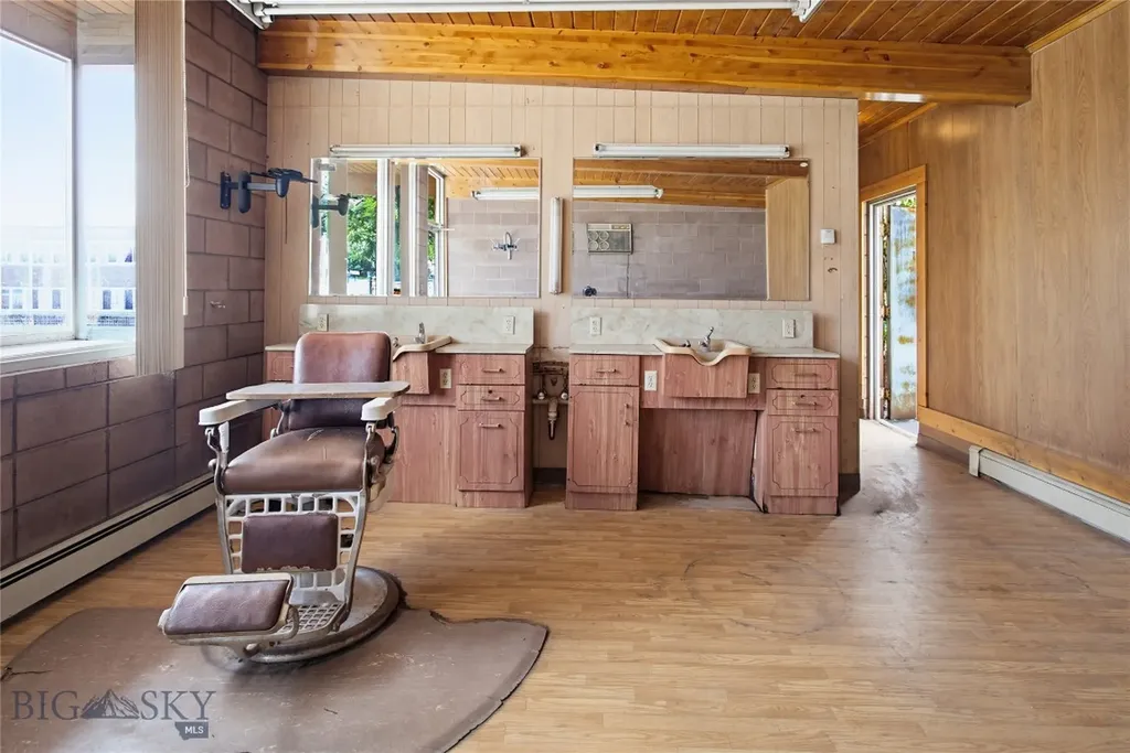 339 S Arizona Street Butte MT 59701