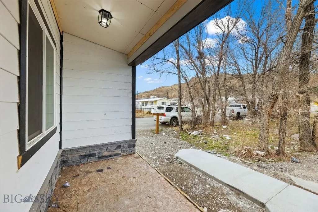 524 N M Street Livingston MT 59047