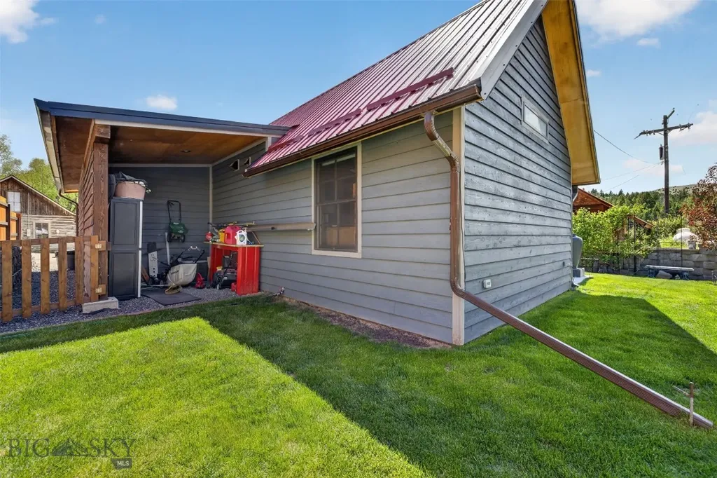 409 W Cover Street Virginia City MT 59755