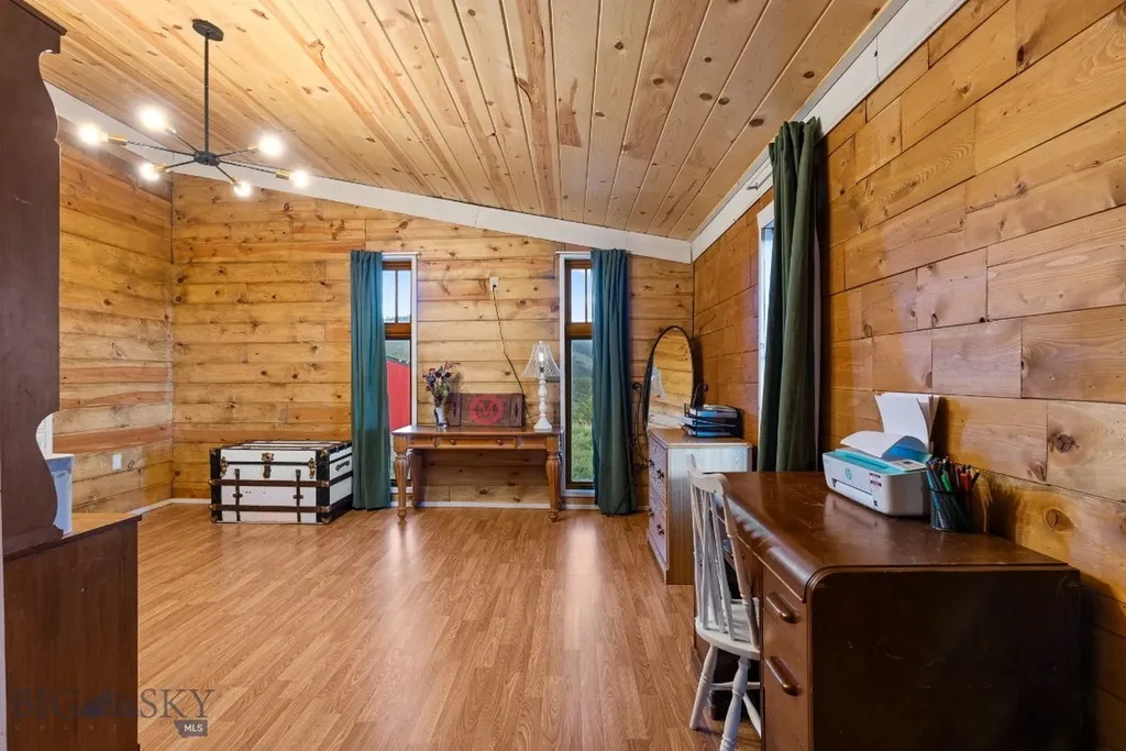 1435 Lone Wolf Trail Three Forks MT 59752