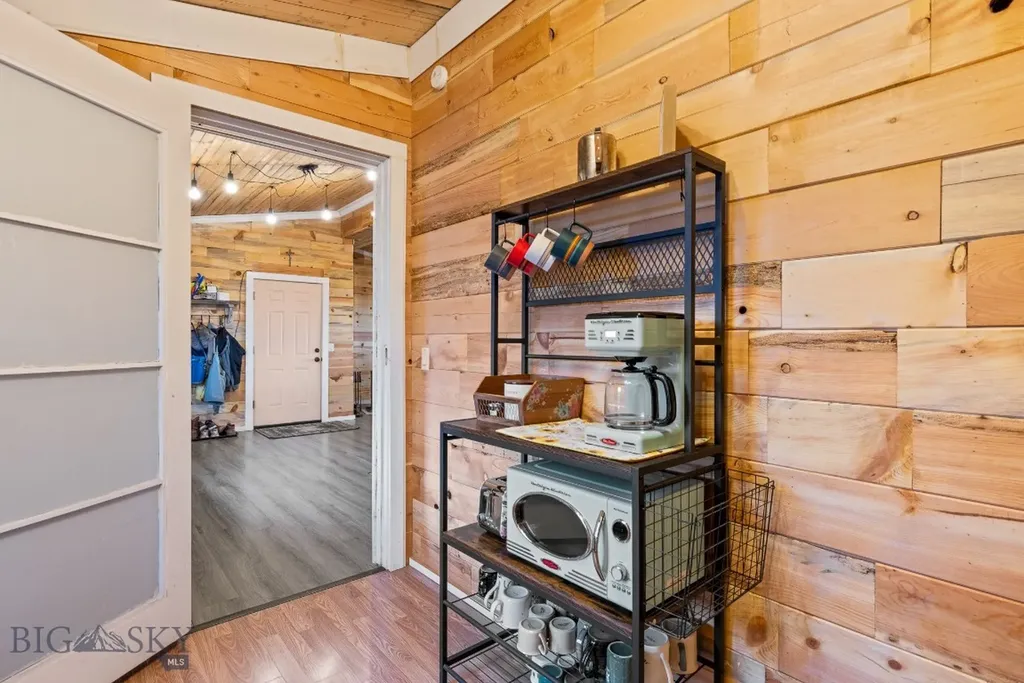 1435 Lone Wolf Trail Three Forks MT 59752