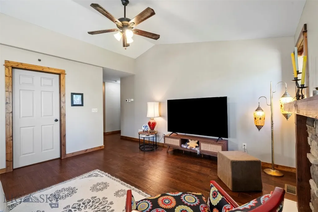 399 Ramshorn Peak Lane Bozeman MT 59718
